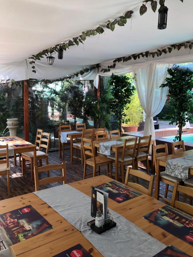 Готель Suzana Garden Венус Екстер'єр фото